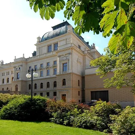 Podebradka * Plzeň
